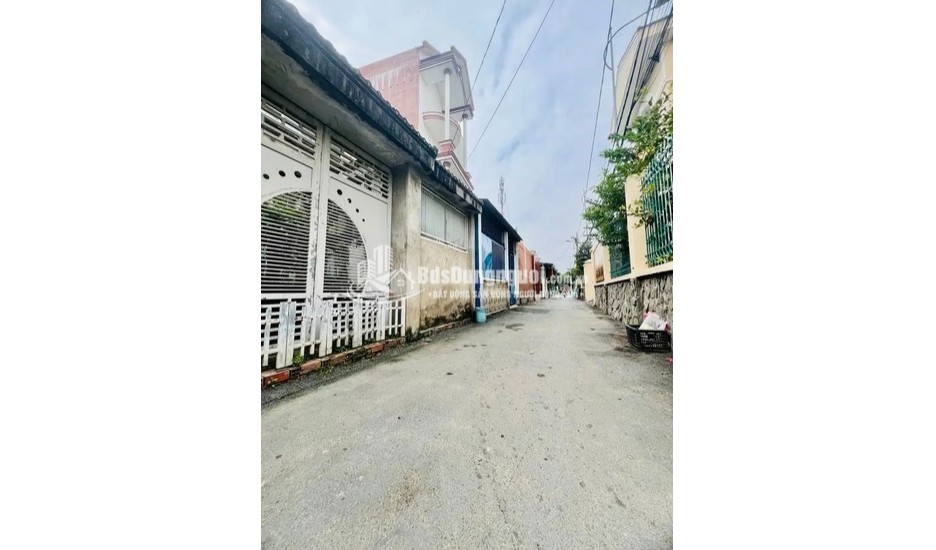 BÁN NHÀ 1 TRỆT 1 LỬNG NUÔI CHIM YẾN CẦN CŨ GIỜ DIỆN TÍCH 8x24,8 ĐƯỜNG XE HƠI 4,5 TỶ